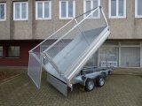 Humbaur Dreiseitenkipper HTK 3000.31 mit Alubordw�nden, E- & Handpumpe mit Gitteraufsatz