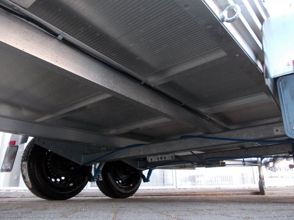 Alutrail 26 T 31.16, 2600kg zGG, Ladema�e 310x155x190 cm mit Hochplane in silber