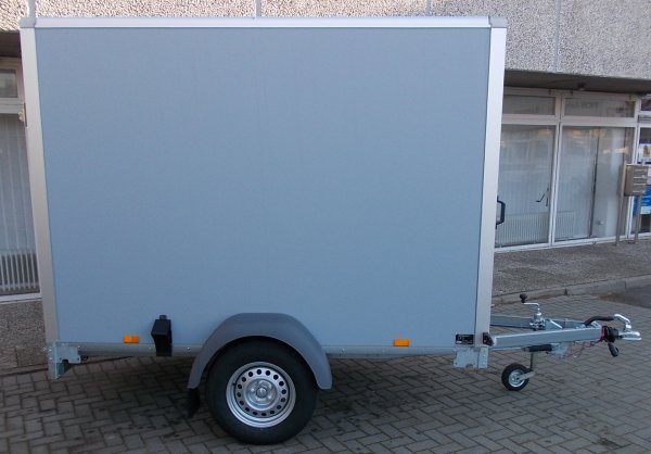 Saris GO 256 134 180 1350 1, Kofferanhnger hellgrau, 1350KG zGG, 256x134x180cm, hinten mit Doppeltr