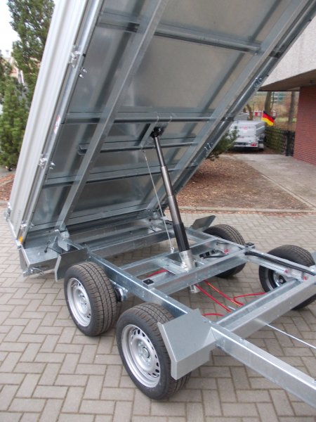 Humbaur Heckkipper HUK 303117 mit Alubordwnden, Handpumpe, 3000kg zGG, 314x175cm,Einmaliger Abverkaufspreis