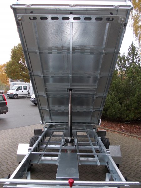 Humbaur HTK 3500.41 Dreiseitenkipper mit Alubordwnden, E- & Handpumpe
