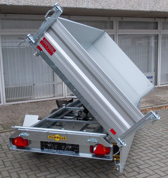 Humbaur HTK 2700.27 Dreiseitenkipper mit Alubordwnden und Handpumpe, Einmaliger Abverkaufspreis