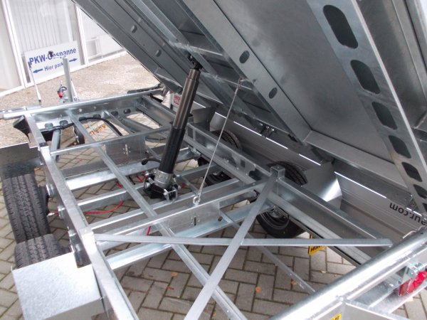 Humbaur HTK 2700.31 Dreiseitenkipper mit Alubordwnden und Handpumpe, Einmaliger Abverkaufspreis