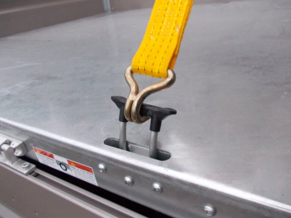 Humbaur HTK 3500.31 Dreiseitenkipper mit Alubordwnden, E- & Handpumpe