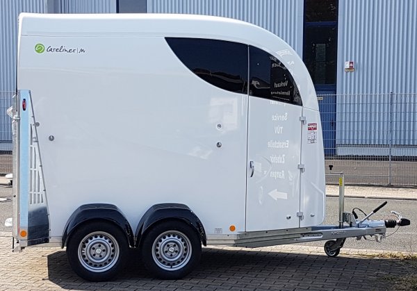 Careliner M white/white mit Panoramascheibe, Netzlift, 3. Bremsleuchte und 2. Innenleuchte LED