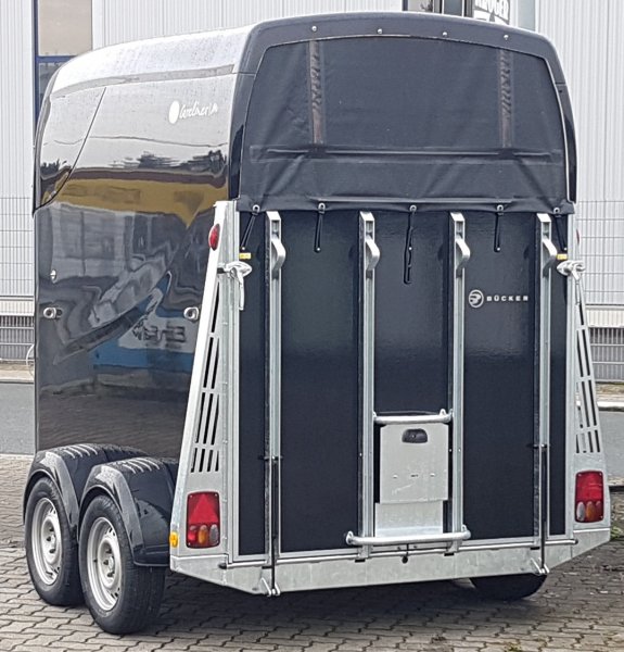 Careliner M night/night mit Panoramadach und Netzrollo