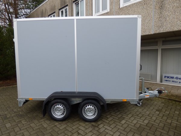 Saris GO 306 154 200 2000 2, Kofferanhnger hellgrau, 2000KG zGG, 306x154x200cm, hinten mit Beladerampe