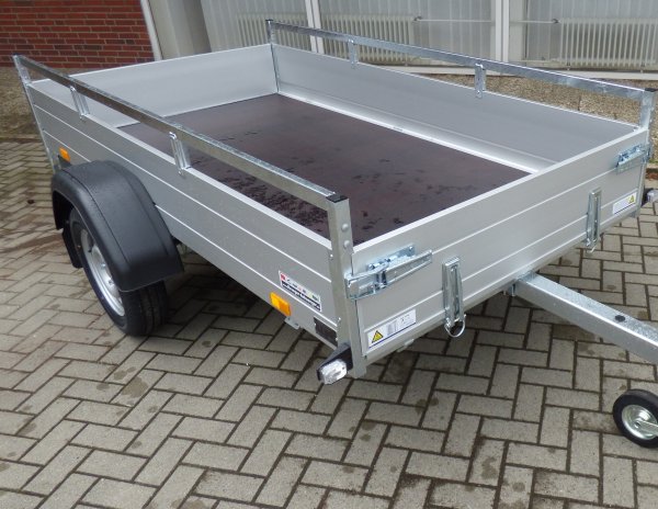 Saris MP 255 133 1350 1 , 1350KG zGG, 255x133x43cm mit Bugklappe und Reling ber Bordwnde