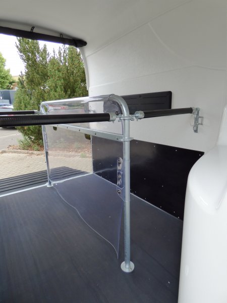Careliner M night/cream mit Panoramadach und Netzrollo