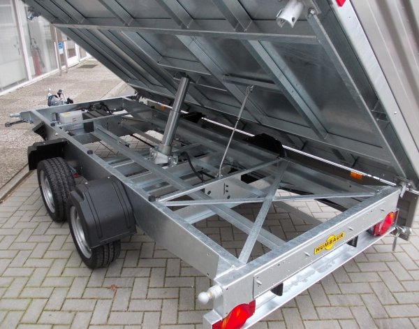 Humbaur HTK 3500.41 Dreiseitenkipper mit Stahlbordwnden, E- & Handpumpe