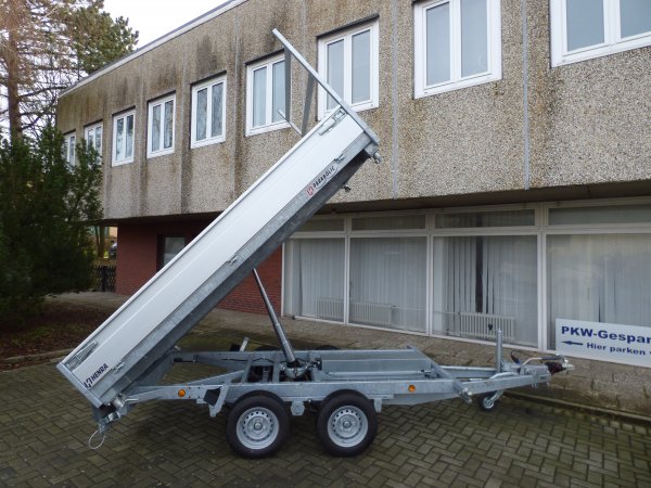 Henra KP353018 parabolic Dreiseitenkipper mit E-pumpe, Blattfederachsen, 3500kg zGG, 301x185x30cm, Rampenschchten und Leitergestell