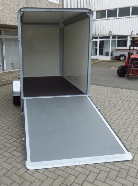 Henra GB13261519 Kofferanhnger mit abgerundeten Ecken, Beladerampe und Tempo 100, Innenhhe 190cm