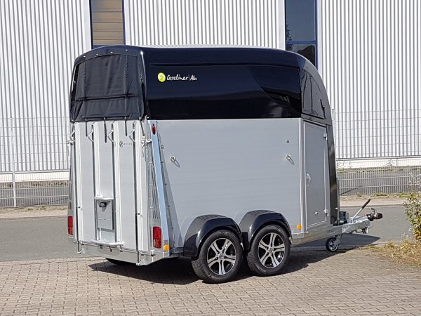 Careliner ALU Dach und Bug in night, mit Panoramadach, Alufelgen und Bruststangenzusatzpolster