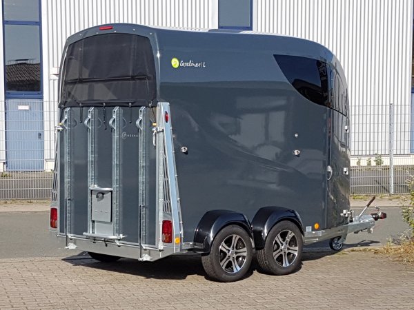 Careliner L grey/grey, Panoramadach, Sattelablagestange, 3.Bremsleuchte, 2. Innenleuchte LED, Netzlift, Bruststangenpolster und Alufelgen (black/silver)