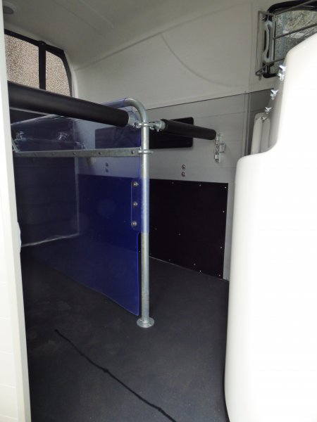 Careliner ALU Dach und Bug in grey,  Premiumsattelkammer, 2. Innenleuchte LED, Bruststangenzusatzpolster, Panoramadach,