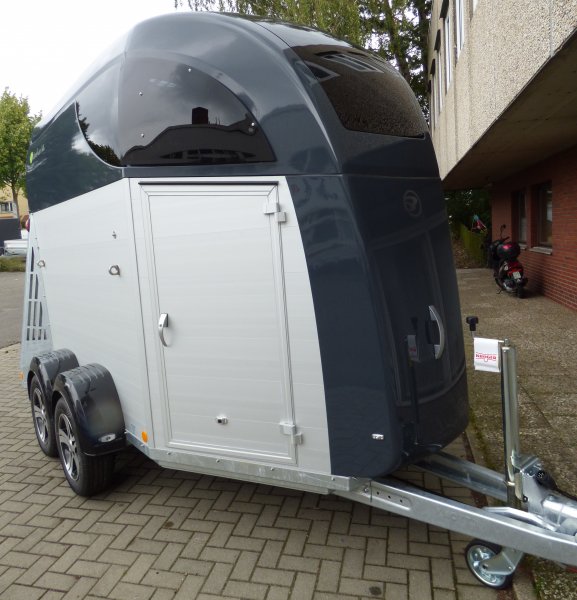 Careliner ALU Dach und Bug in grey,  Premiumsattelkammer, 2. Innenleuchte LED, Bruststangenzusatzpolster, Panoramadach,