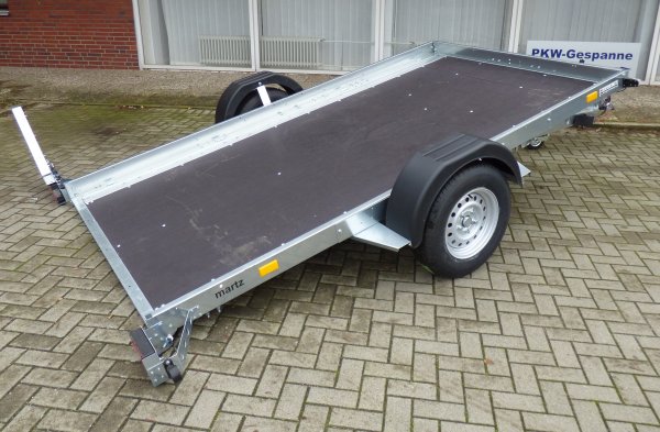 Martz Unilader 330C 1,5t, 332x185cm, ankippbar, geschlossener Boden