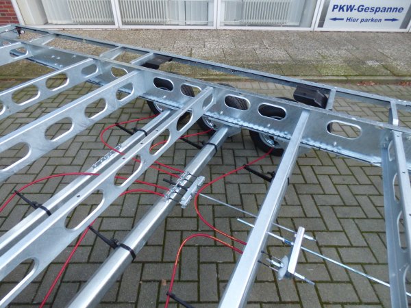 Tiny-Trail, Tridem-berlader, 3500kg GG, Plattformmae 600x250cm, Typ TH60.25