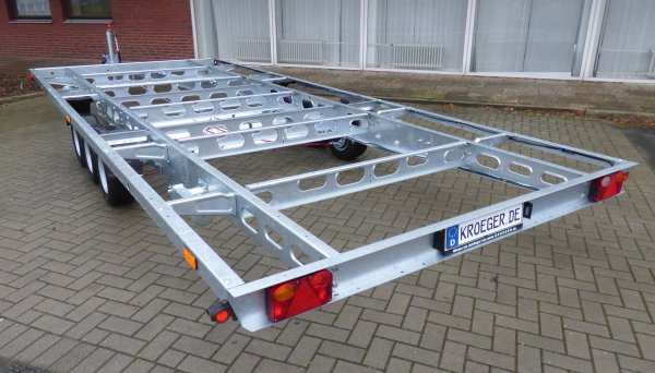 Tiny-Trail, Tridem-berlader, 3500kg GG, Plattformmae 600x250cm, Typ TH60.25
