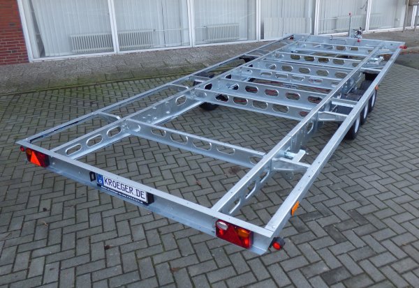 Tiny-Trail, Tridem-berlader, 3500kg GG, Plattformmae 660x250cm, Typ TH66.25