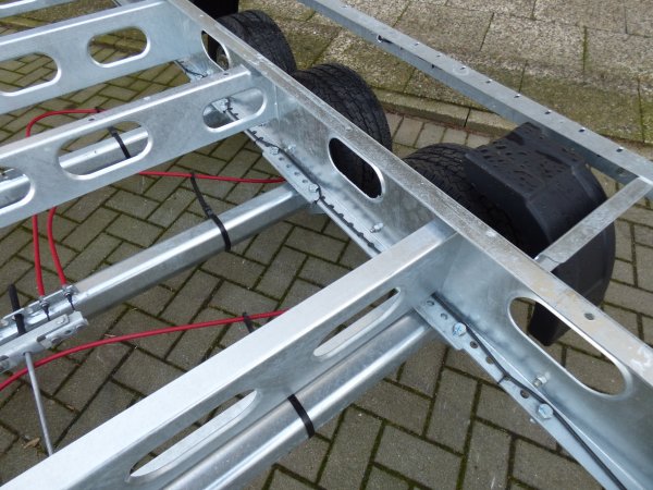 Tiny-Trail, Tridem-berlader, 3500kg GG, Plattformmae 660x250cm, Typ TH66.25