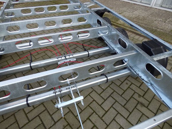 Tiny-Trail, Tridem-berlader, 3500kg GG, Plattformmae 720x250cm, Typ TH72.25