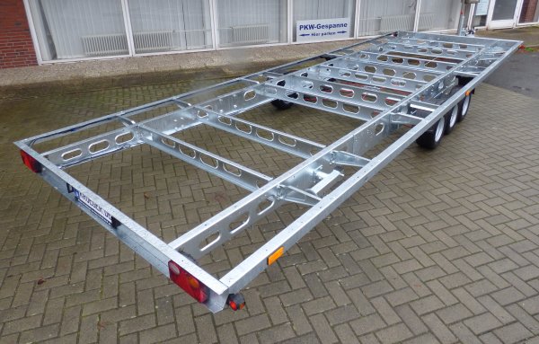 Tiny-Trail, Tridem-berlader, 3500kg GG, Plattformmae 780x250cm, Typ TH78.25