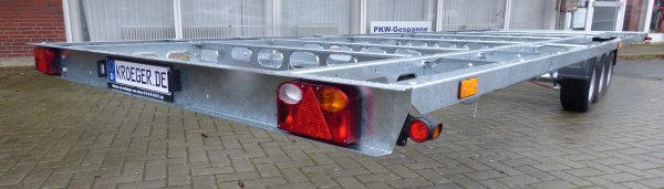 Tiny-Trail, Tridem-berlader, 3500kg GG, Plattformmae 780x250cm, Typ TH78.25