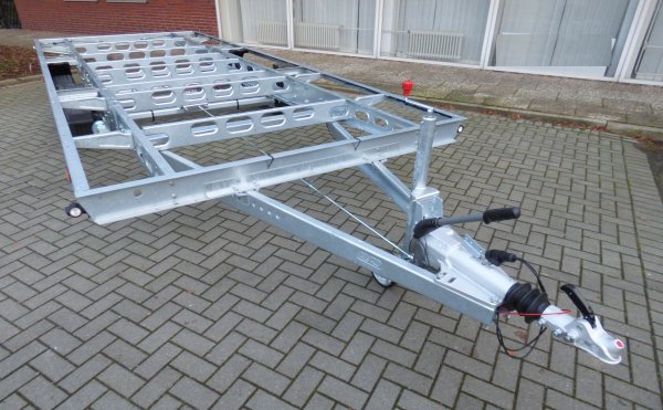Tiny-Trail, Tridem-berlader, 3500kg GG, Plattformmae 540x250cm, Typ TH54.25