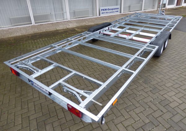 Tiny-Trail, 3500kg GG, Plattformmae 720x250cm, Tieflader Typ TT72.25