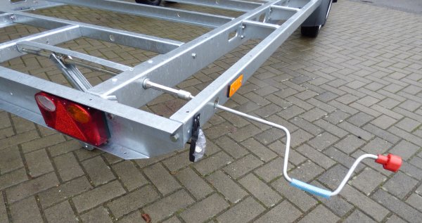 Tiny-Trail, 3500kg GG, Plattformmae 720x250cm, Tieflader Typ TT72.25