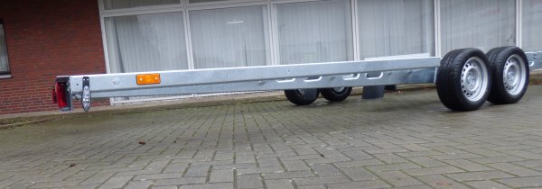 Tiny-Trail, 3500kg GG, Plattformmae 720x250cm, Tieflader Typ TT72.25