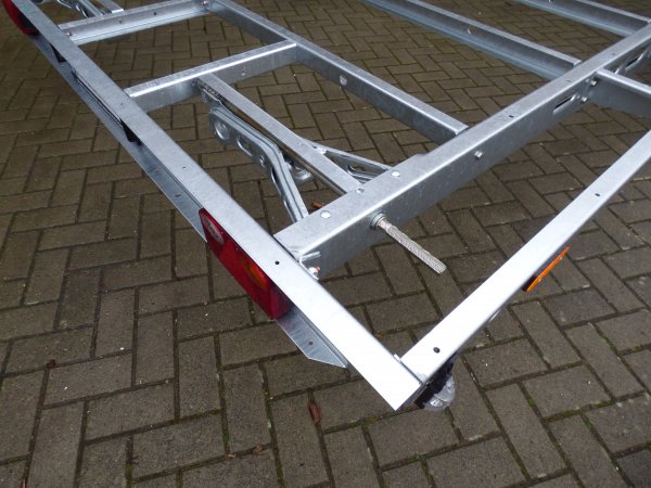 Tiny-Trail, 3500kg GG, Plattformmae 720x250cm, Tieflader Typ TT72.25