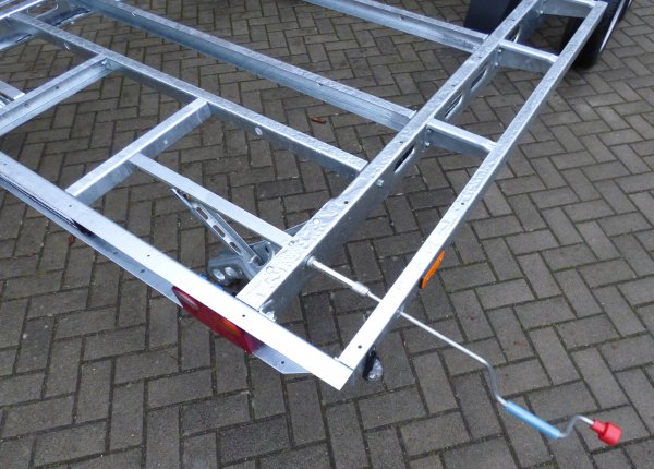 Tiny-Trail, 3500kg GG, Plattformmae 600x250cm, Tieflader Typ TT60.25