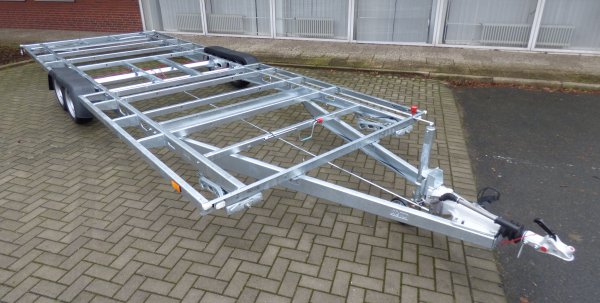 Tiny-Trail, 3500kg GG, Plattformmae 660x250cm, Tieflader Typ TT66.25