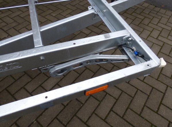 Tiny-Trail, 3500kg GG, Plattformmae 660x250cm, Tieflader Typ TT66.25