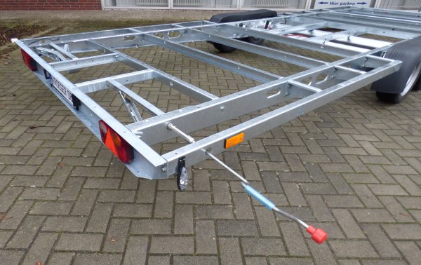 Tiny-Trail, 3500kg GG, Plattformmae 660x250cm, Tieflader Typ TT66.25