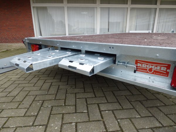 Martz GT Plateau 400/2mit Holzboden, 3000KG zGG, 410x210m, mit Winde und Rampen