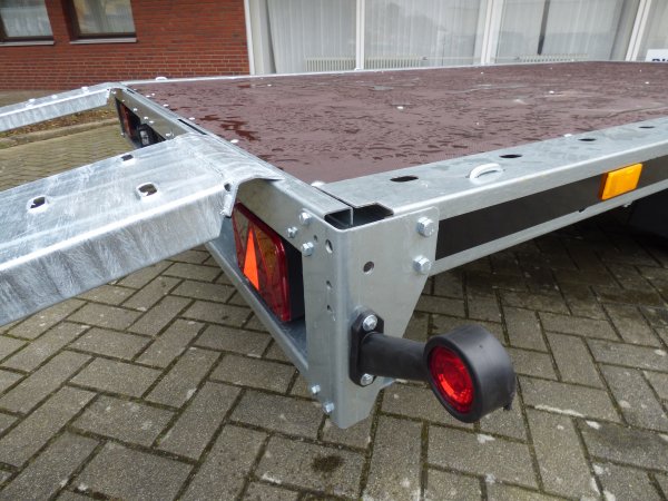 Martz GT Plateau 400/2mit Holzboden, 3000KG zGG, 410x210m, mit Winde und Rampen
