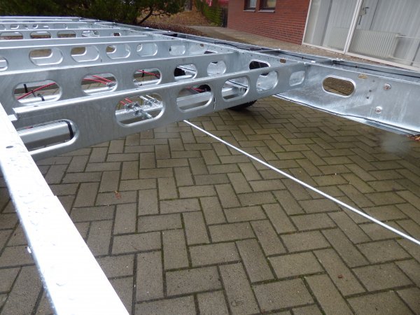 Tiny-Trail, Tridem-berlader, 3500kg GG, Plattformmae 840x250cm, Typ TH84.25