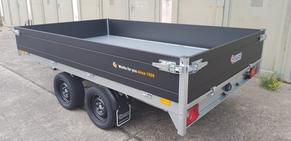 Saris Tandem-Heckkipper K1 306 184 2700 2 mit E-Pumpe, Rampen in Schubladen, Black-Edition, 2,7t zGG, 306x184x30cm