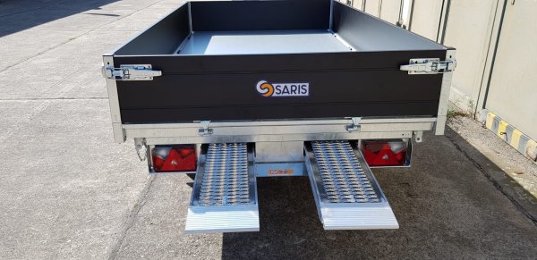 Saris Tandem-Dreiseitenkipper K3 356 184 2700 2 mit E- und Nothandpumpe, Rampen in Schubladen, Black-Edition, 2,7t zGG, 306x184x35cm