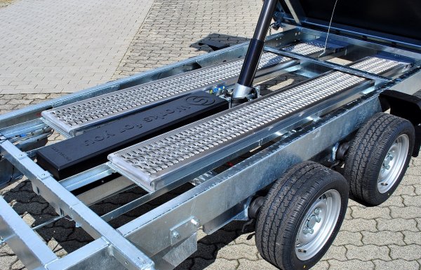 Saris Tandem-Dreiseitenkipper K3 306 184 3500 2 E mit E-Pumpe, Rampenschubladen, 3,5t zGG, 306x184x30cm