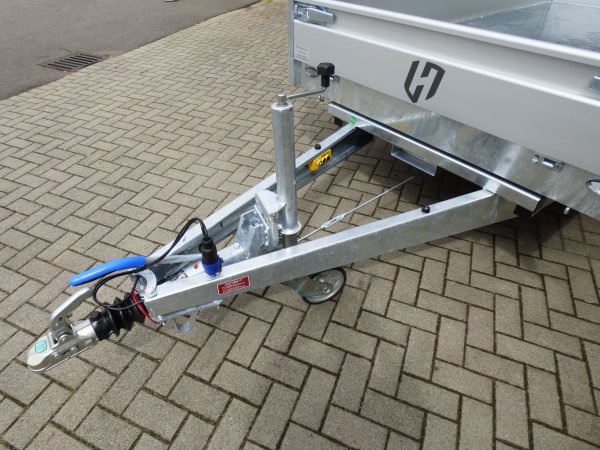 Henra KP273016 Heckkipper mit E-Pumpe und Rampenschubladen, 2700kg zGG, Lademae:301x165x30cm