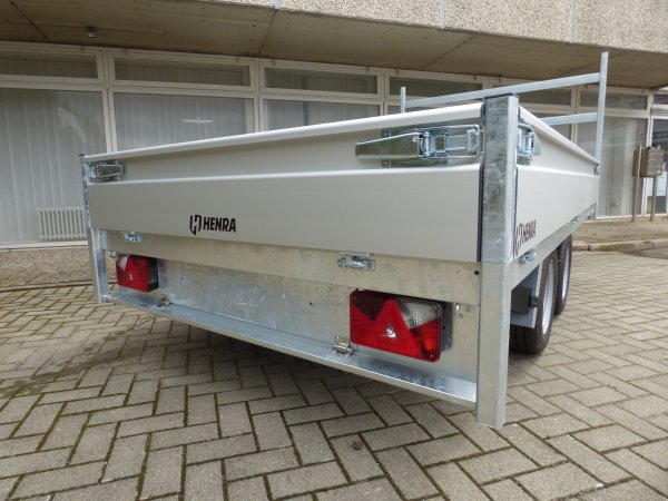 Henra KP273016 Heckkipper mit E-Pumpe und Rampenschubladen, 2700kg zGG, Lademae:301x165x30cm