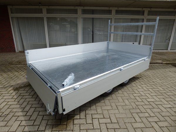 Henra KP273016 Heckkipper mit E-Pumpe und Rampenschubladen, 2700kg zGG, Lademae:301x165x30cm