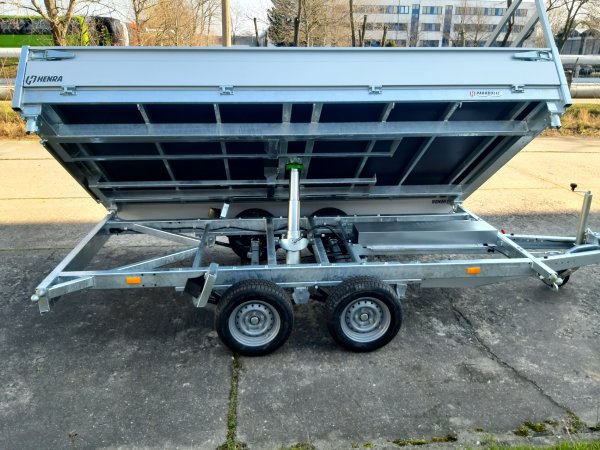 Henra KP353518 parabolic Dreiseitenkipper mit E-pumpe, Blattfederachsen, 3500kg zGG, 351x185x30cm, Rampenschchten und Leitergestell