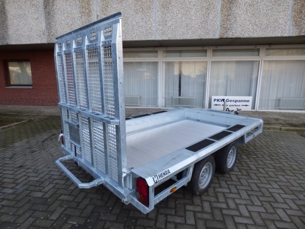 Henra MT304017 Sehr stabiler Baumaschinentransporter mit Siebdruckboden, 3000KG zGG, 400x170x27cm, durchgehende Gitterrampe 165cm hoch