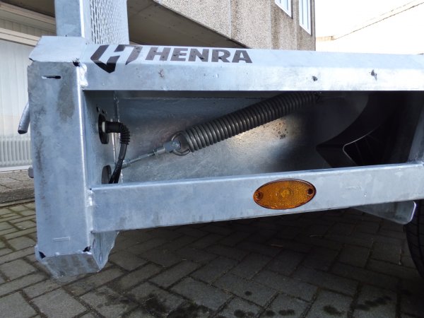 Henra MT303015 Sehr stabiler Baumaschinentransporter mit Aluboden, 3000KG zGG, 300x150x27cm, durchgehende Gitterrampe 165cm hoch