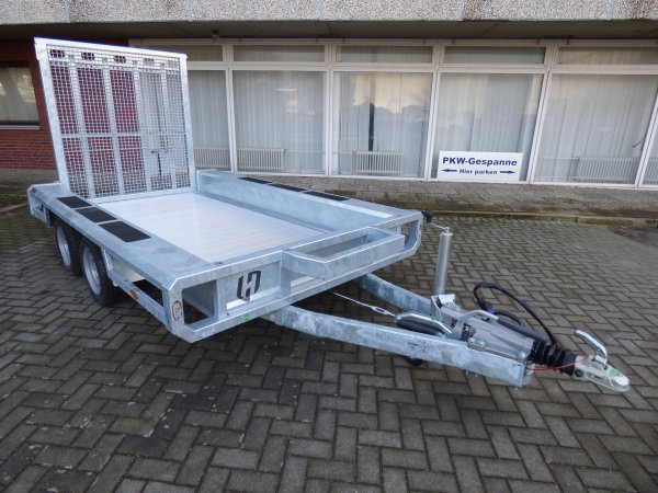 Henra MT353015 Parabolic Sehr stabiler Baumaschinentransporter mit Aluboden, Blattfederachsen, 3500KG zGG, 300x150x27cm, durchgehende Gitterrampe 165cm hoch